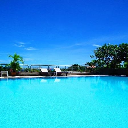 Abricole At Pattaya Hill Appartement Buitenkant foto
