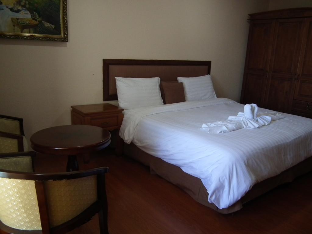 Abricole At Pattaya Hill Appartement Buitenkant foto
