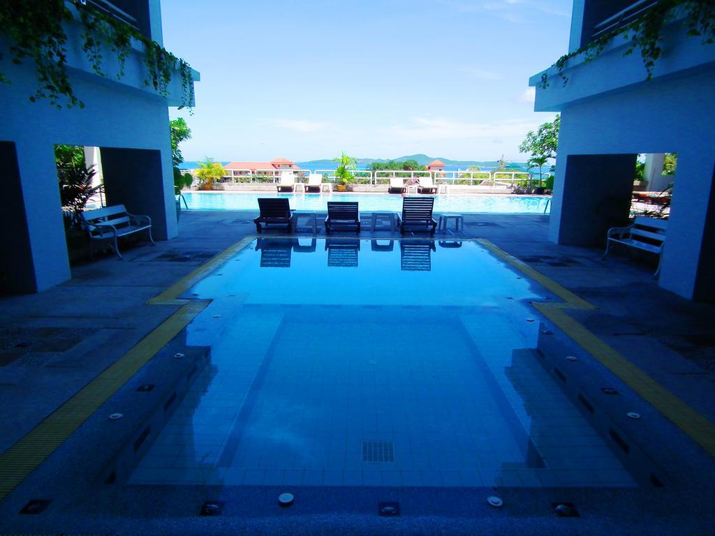Abricole At Pattaya Hill Appartement Buitenkant foto