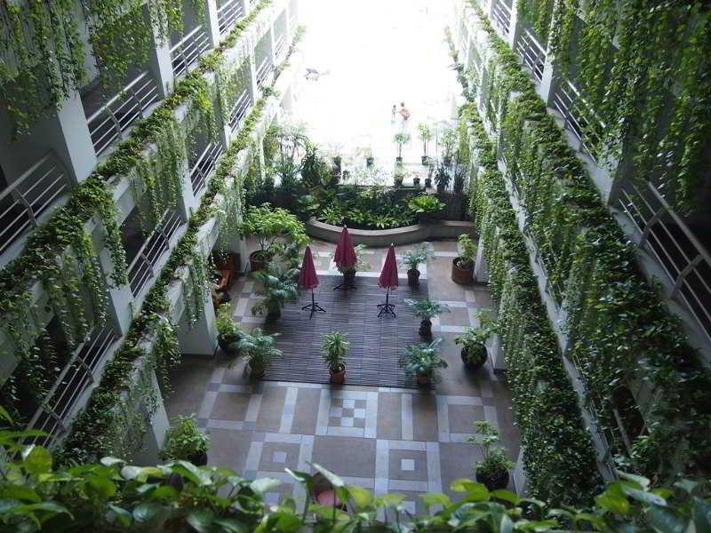Abricole At Pattaya Hill Appartement Buitenkant foto